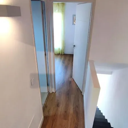 Casa Con Jardin Cerca De Llivia